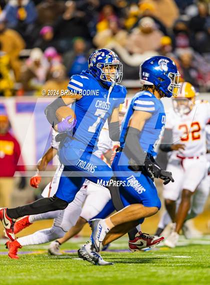 Thumbnail 2 in Abbeville vs Cross (SCHSL 1A Final) photogallery.