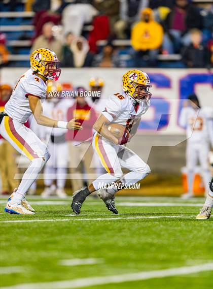 Thumbnail 1 in Abbeville vs Cross (SCHSL 1A Final) photogallery.