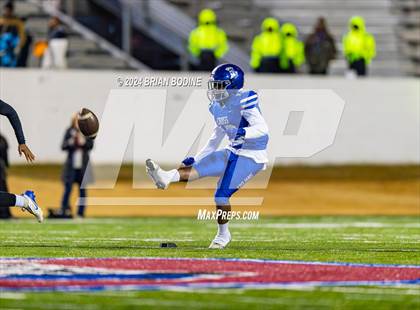 Thumbnail 1 in Abbeville vs Cross (SCHSL 1A Final) photogallery.