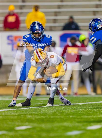 Thumbnail 3 in Abbeville vs Cross (SCHSL 1A Final) photogallery.