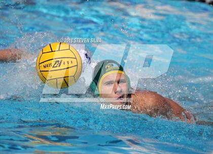 Thumbnail 2 in Mar Vista vs. La Costa Canyon (CIF SDS D2 Quarterfinal) photogallery.