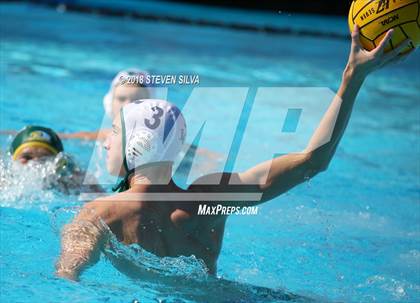 Thumbnail 2 in Mar Vista vs. La Costa Canyon (CIF SDS D2 Quarterfinal) photogallery.