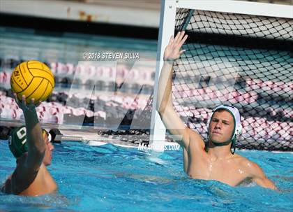 Thumbnail 2 in Mar Vista vs. La Costa Canyon (CIF SDS D2 Quarterfinal) photogallery.