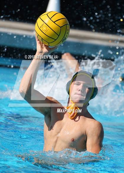 Thumbnail 1 in Mar Vista vs. La Costa Canyon (CIF SDS D2 Quarterfinal) photogallery.