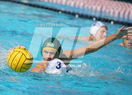 Thumbnail 2 in Mar Vista vs. La Costa Canyon (CIF SDS D2 Quarterfinal) photogallery.