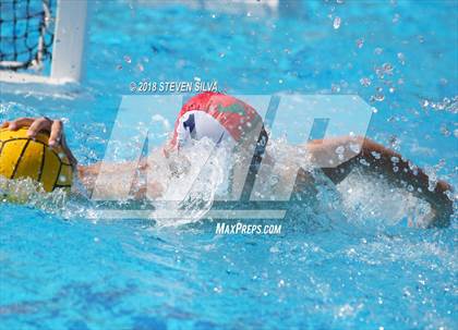 Thumbnail 2 in Mar Vista vs. La Costa Canyon (CIF SDS D2 Quarterfinal) photogallery.