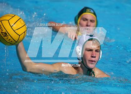 Thumbnail 2 in Mar Vista vs. La Costa Canyon (CIF SDS D2 Quarterfinal) photogallery.