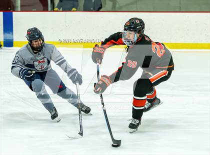 Thumbnail 2 in Kimball Union Academy vs. Kent School (Exeter Invitational) photogallery.