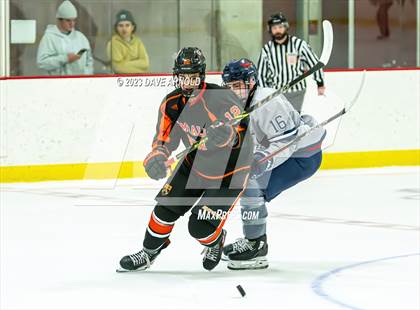 Thumbnail 3 in Kimball Union Academy vs. Kent School (Exeter Invitational) photogallery.