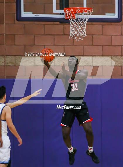 Thumbnail 2 in Cleveland vs Marshall photogallery.