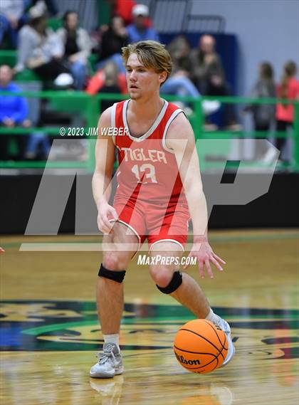 Thumbnail 1 in Stigler vs. Braggs photogallery.
