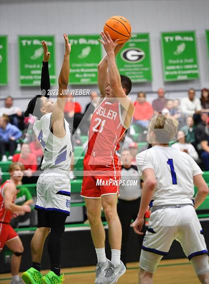 Thumbnail 3 in Stigler vs. Braggs photogallery.
