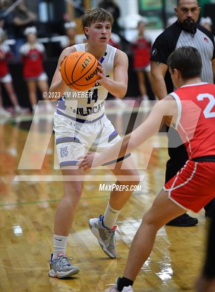 Thumbnail 2 in Stigler vs. Braggs photogallery.
