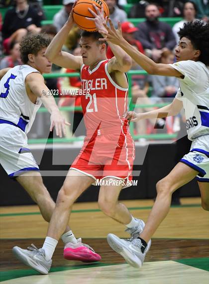 Thumbnail 3 in Stigler vs. Braggs photogallery.