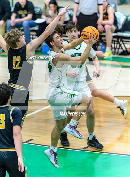 Thumbnail 3 in Salem @ Yellville-Summit photogallery.