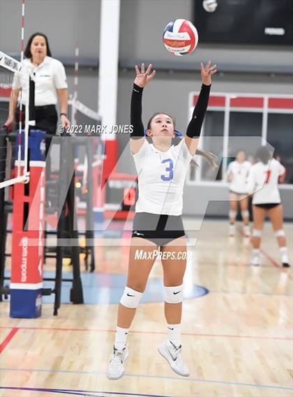 Thumbnail 3 in Lincoln vs. Norco (Nike TOC Southwest) photogallery.