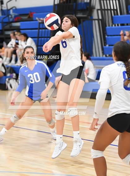 Thumbnail 1 in Lincoln vs. Norco (Nike TOC Southwest) photogallery.