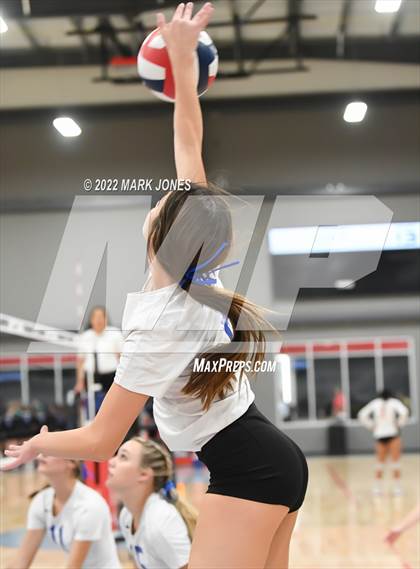 Thumbnail 3 in Lincoln vs. Norco (Nike TOC Southwest) photogallery.