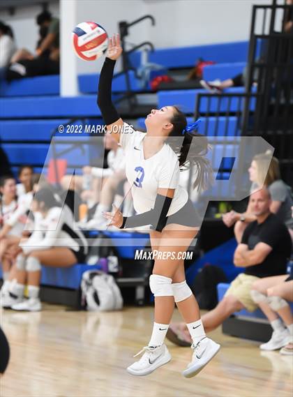 Thumbnail 2 in Lincoln vs. Norco (Nike TOC Southwest) photogallery.