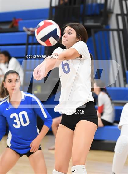 Thumbnail 2 in Lincoln vs. Norco (Nike TOC Southwest) photogallery.