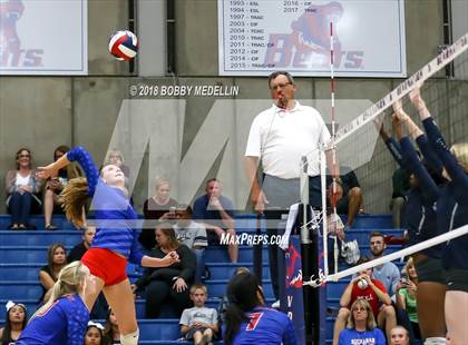 Thumbnail 3 in Clovis East @ Buchanan photogallery.