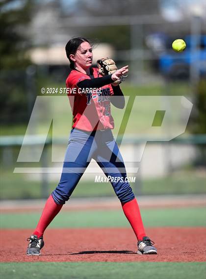 Thumbnail 3 in Las Plumas @ Trinity (Anderson Tournament) photogallery.