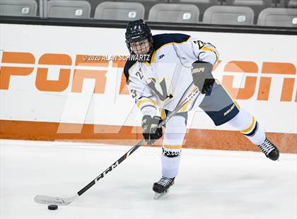 Thumbnail 2 in Victor vs. Pittsford (Section 5 Semifinal) photogallery.