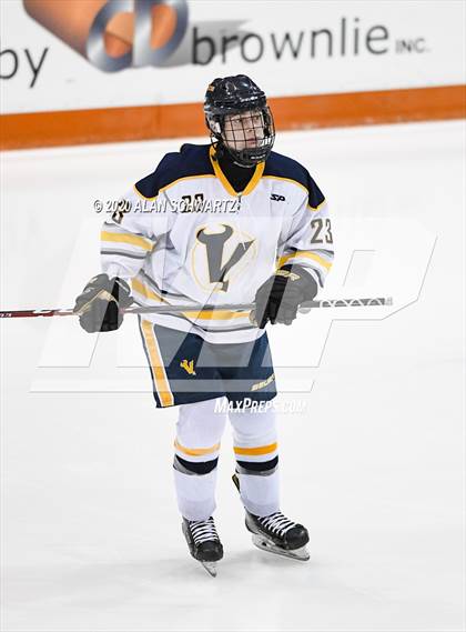 Thumbnail 2 in Victor vs. Pittsford (Section 5 Semifinal) photogallery.