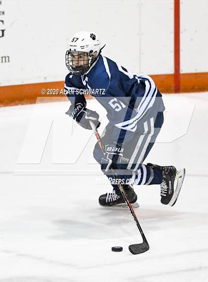 Thumbnail 2 in Victor vs. Pittsford (Section 5 Semifinal) photogallery.