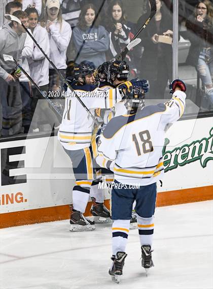 Thumbnail 2 in Victor vs. Pittsford (Section 5 Semifinal) photogallery.