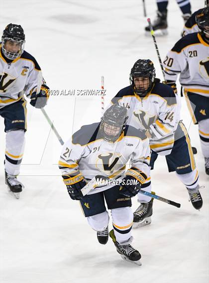 Thumbnail 1 in Victor vs. Pittsford (Section 5 Semifinal) photogallery.