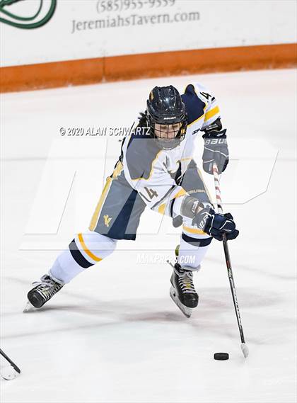Thumbnail 2 in Victor vs. Pittsford (Section 5 Semifinal) photogallery.