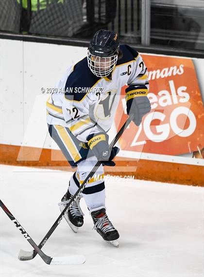 Thumbnail 2 in Victor vs. Pittsford (Section 5 Semifinal) photogallery.