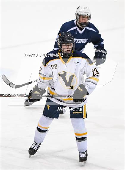 Thumbnail 2 in Victor vs. Pittsford (Section 5 Semifinal) photogallery.