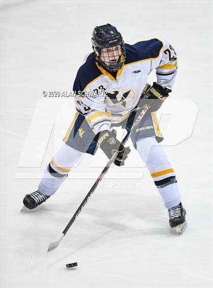 Thumbnail 3 in Victor vs. Pittsford (Section 5 Semifinal) photogallery.