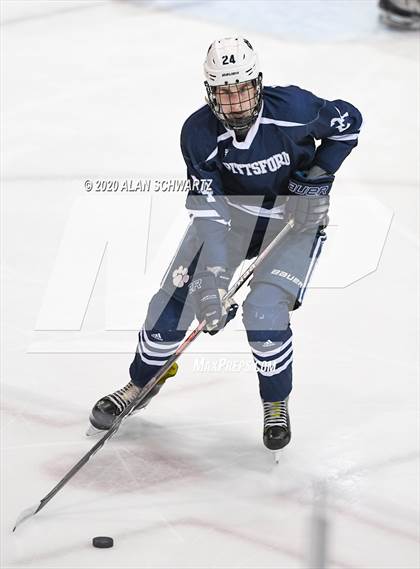 Thumbnail 2 in Victor vs. Pittsford (Section 5 Semifinal) photogallery.