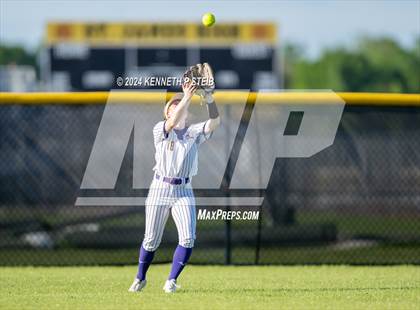 Thumbnail 2 in Lutcher @ St. James photogallery.