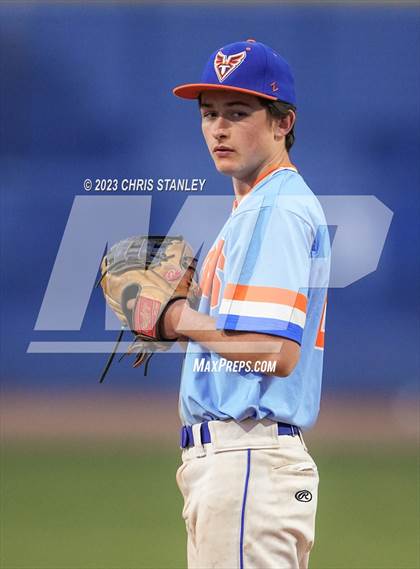 Thumbnail 3 in Thunderbird @ Yuma Catholic photogallery.