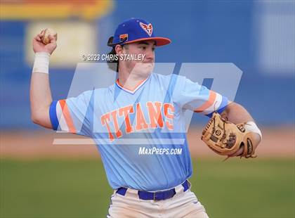 Thumbnail 3 in Thunderbird @ Yuma Catholic photogallery.