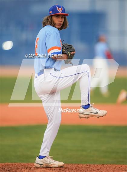 Thumbnail 2 in Thunderbird @ Yuma Catholic photogallery.