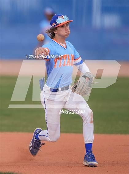 Thumbnail 1 in Thunderbird @ Yuma Catholic photogallery.