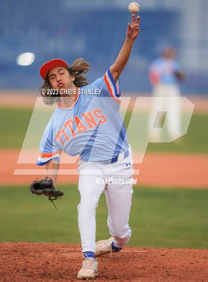 Thumbnail 3 in Thunderbird @ Yuma Catholic photogallery.
