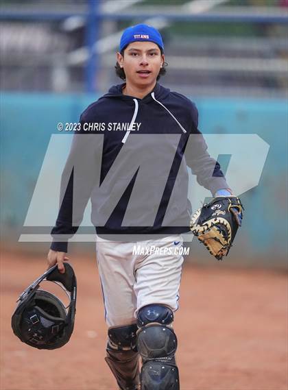 Thumbnail 2 in Thunderbird @ Yuma Catholic photogallery.