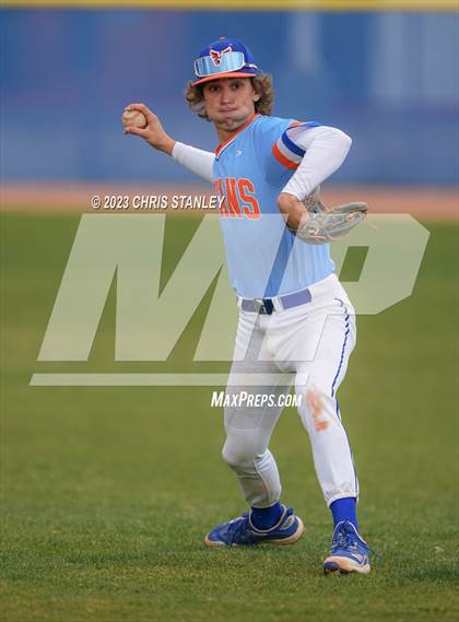 Thumbnail 2 in Thunderbird @ Yuma Catholic photogallery.