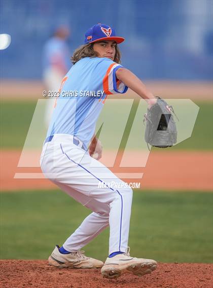 Thumbnail 2 in Thunderbird @ Yuma Catholic photogallery.