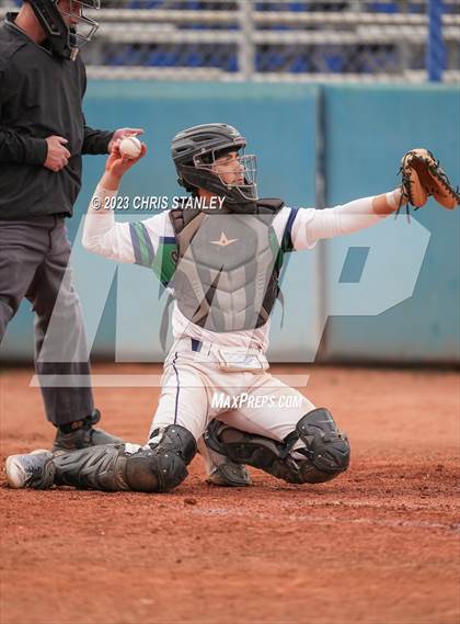 Thumbnail 2 in Thunderbird @ Yuma Catholic photogallery.