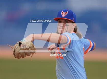 Thumbnail 1 in Thunderbird @ Yuma Catholic photogallery.