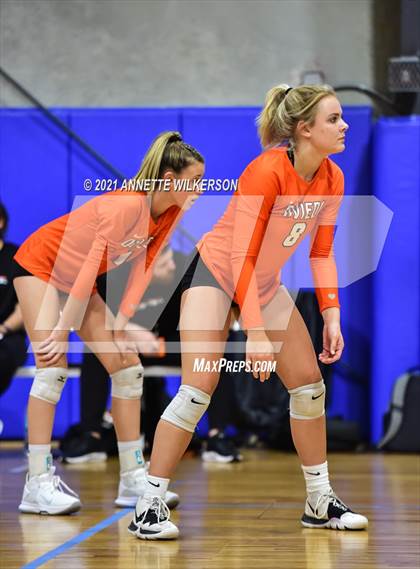 Thumbnail 1 in Fivay vs. Oviedo (Nike Tournament of Champions) photogallery.