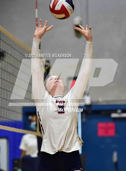 Thumbnail 1 in Fivay vs. Oviedo (Nike Tournament of Champions) photogallery.