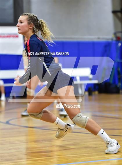 Thumbnail 2 in Fivay vs. Oviedo (Nike Tournament of Champions) photogallery.